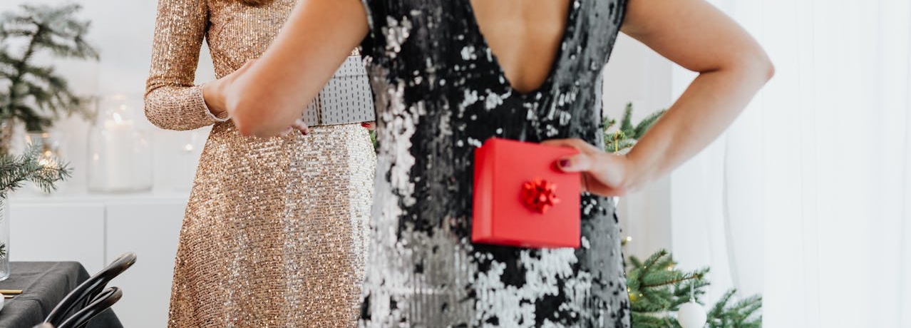 pexels-karola-g-5469714