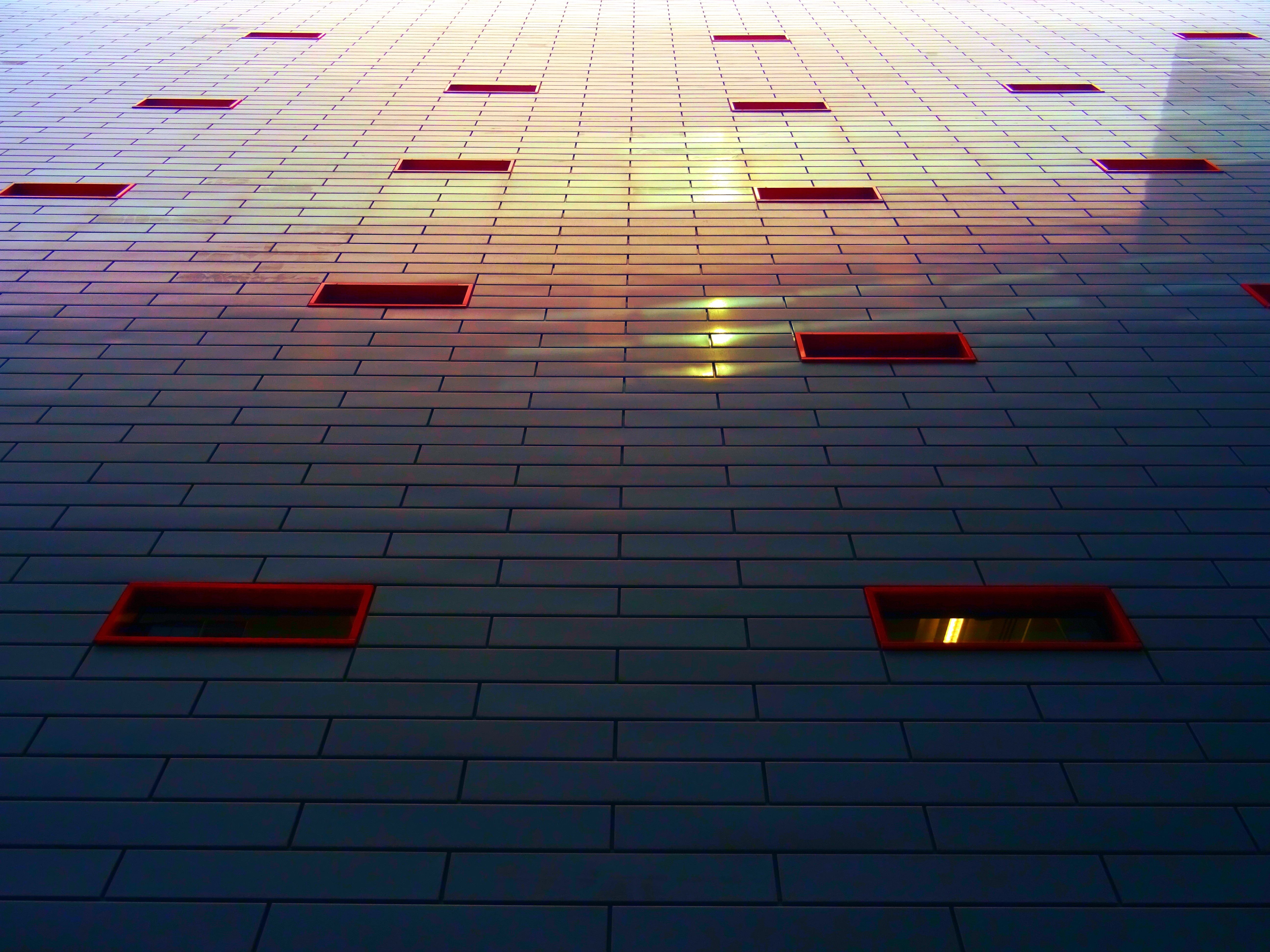 https://trainingcoachingsquare.be/organisations/wp-content/uploads/sites/8/2020/02/architecture-building-colors-dark-425055.jpg