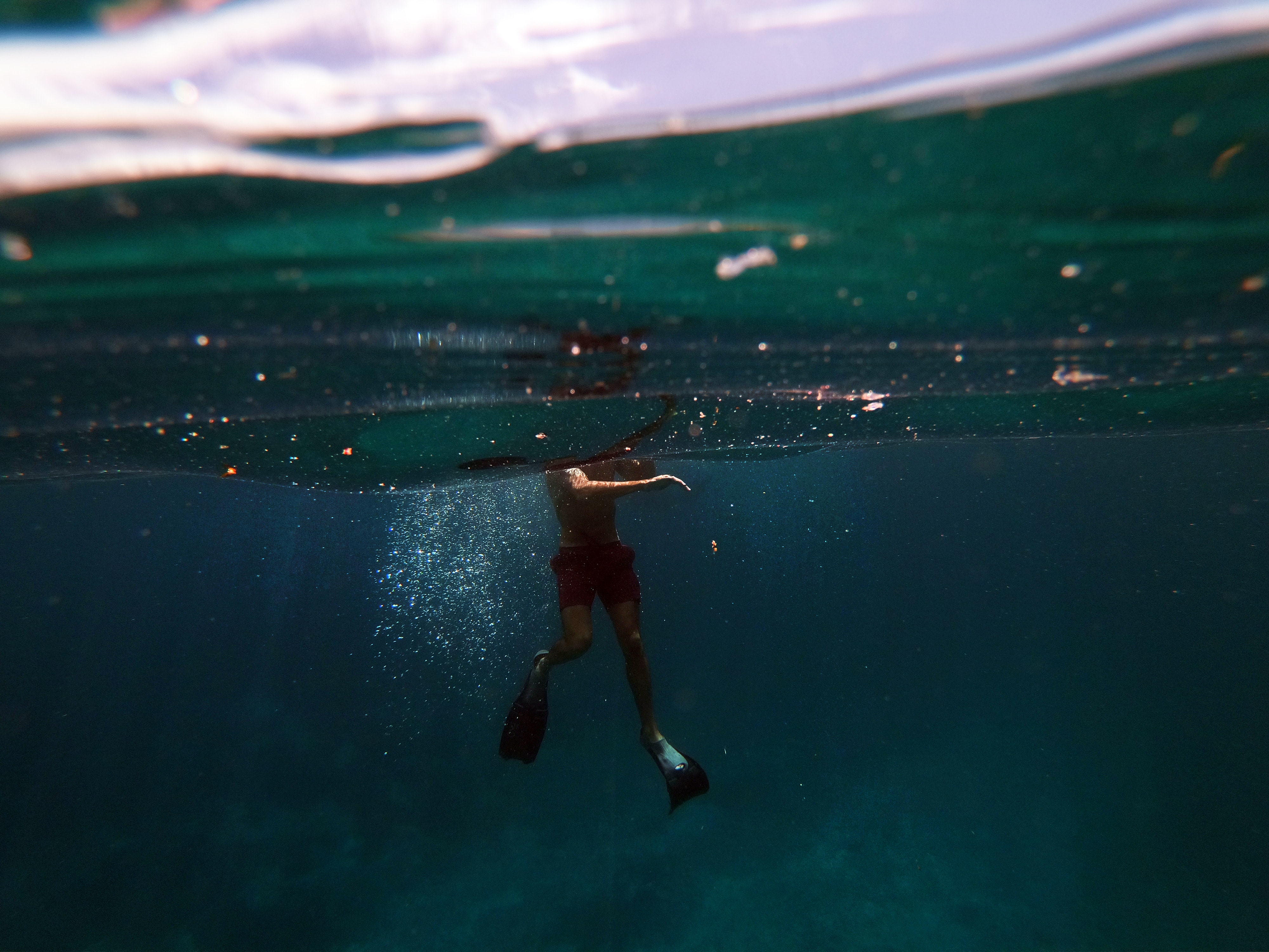 https://trainingcoachingsquare.be/organisations/wp-content/uploads/sites/8/2020/02/man-in-black-shorts-in-water-3544412.jpg