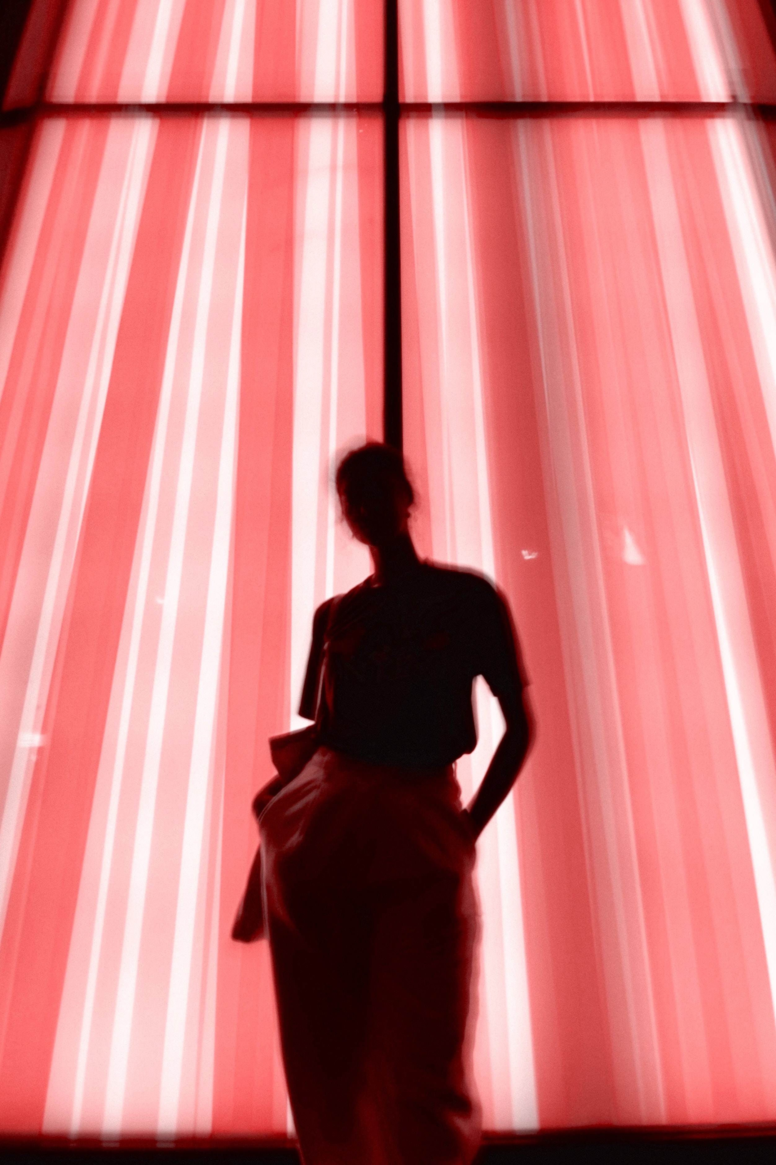 https://trainingcoachingsquare.be/organisations/wp-content/uploads/sites/8/2020/02/woman-standing-beside-window-with-pink-curtain-3328337.jpg